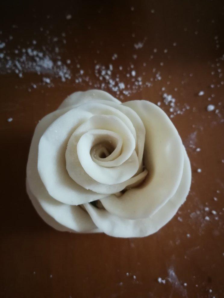 姗儿妹做的玫瑰花饺子