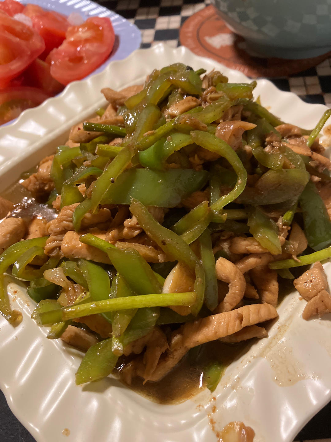 巨下饭的尖椒肉丝好吃得一碗接一碗