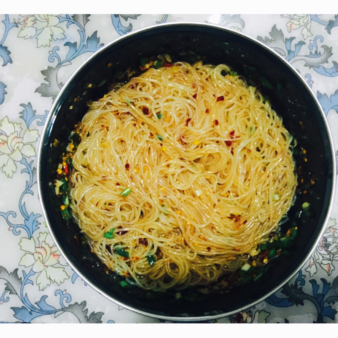 凉拌粉丝(夏天的最爱)