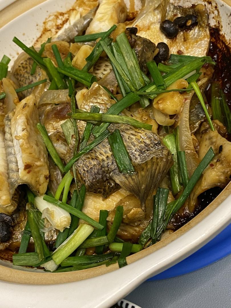 随手一焖搞定【XO酱砂锅焗鱼】，入味又下饭！