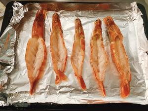 快手10分钟芝士烤大虾之阿根廷红虾的做法 步骤2