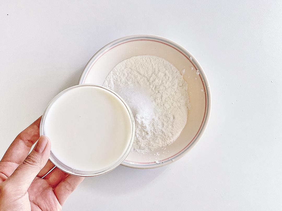 纯奶手撕吐司的做法 步骤1