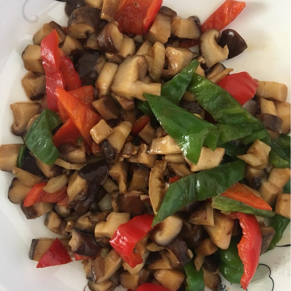 蚝油香菇丁 Shiitake mushroom in oyster sauce