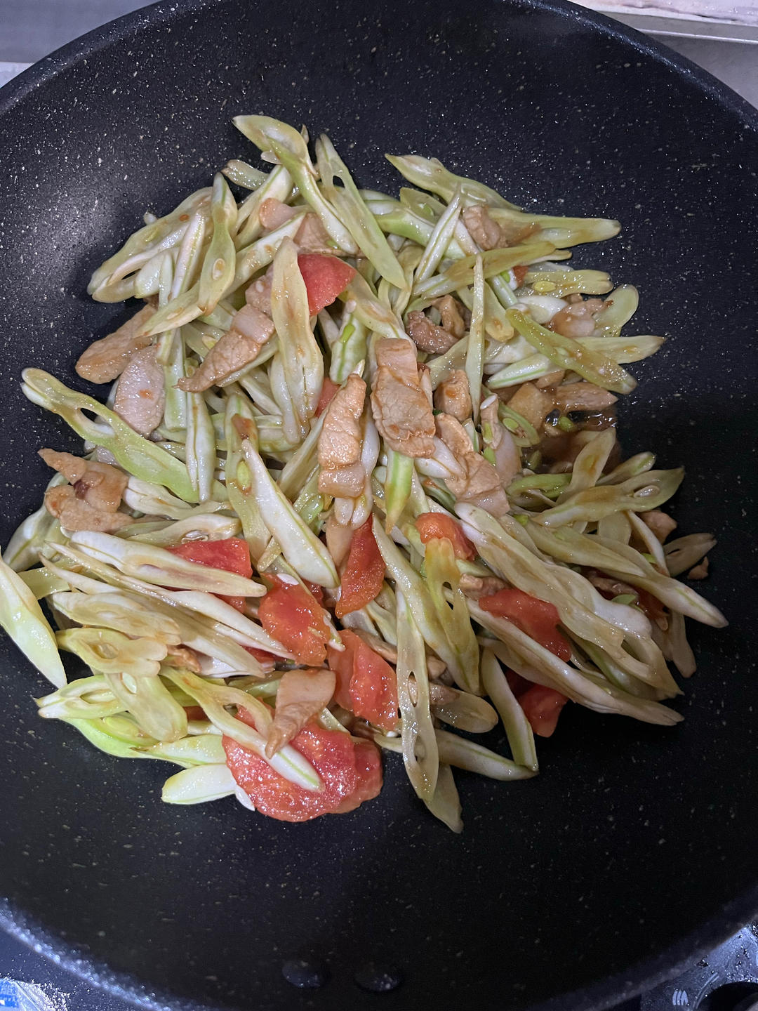 西红柿芸豆炒肉的做法