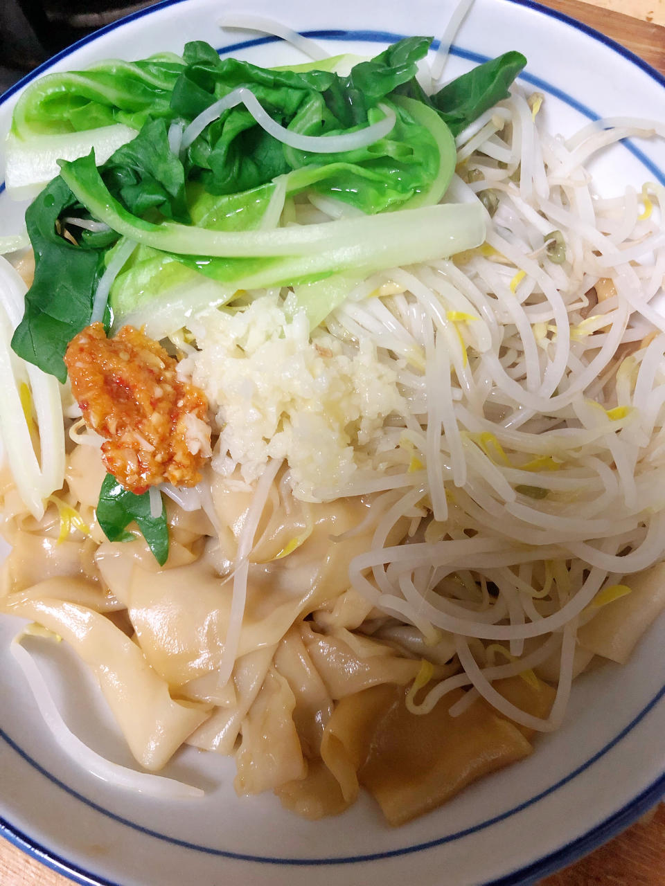 十分钟就能吃上的超简单油泼面