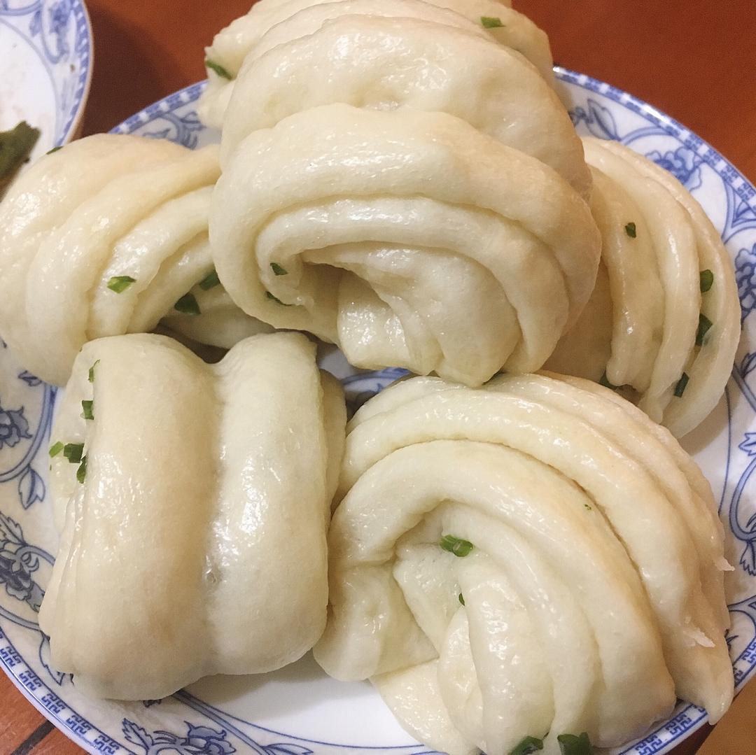 葱油花卷 Steamed Roll