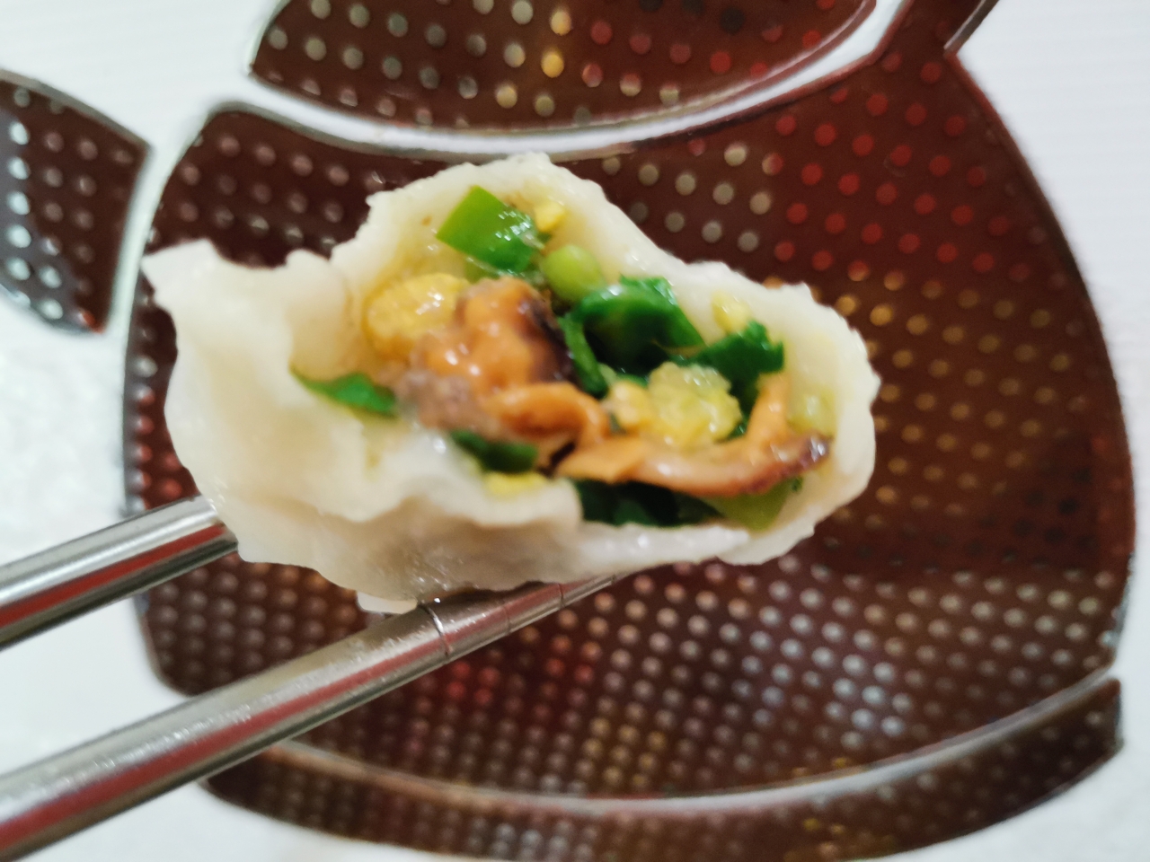 韭菜鸡蛋海虹饺子的做法