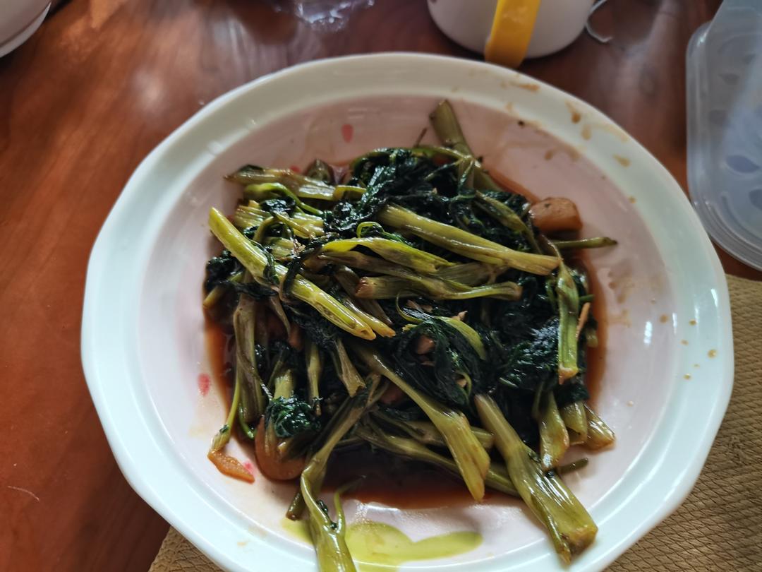 炝炒空心菜（不黑的秘密）