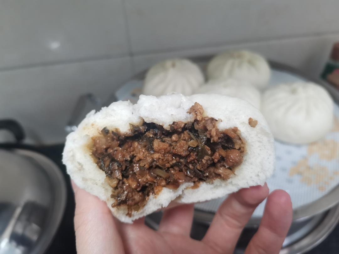 梅干菜肉包