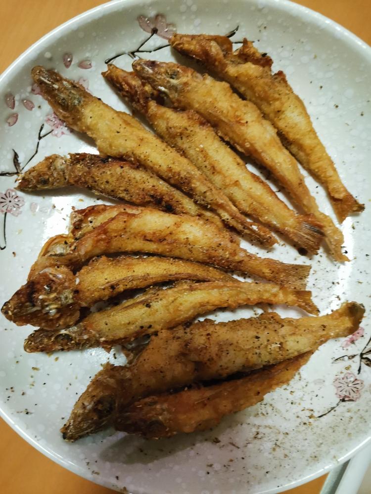 香酥椒盐沙尖鱼