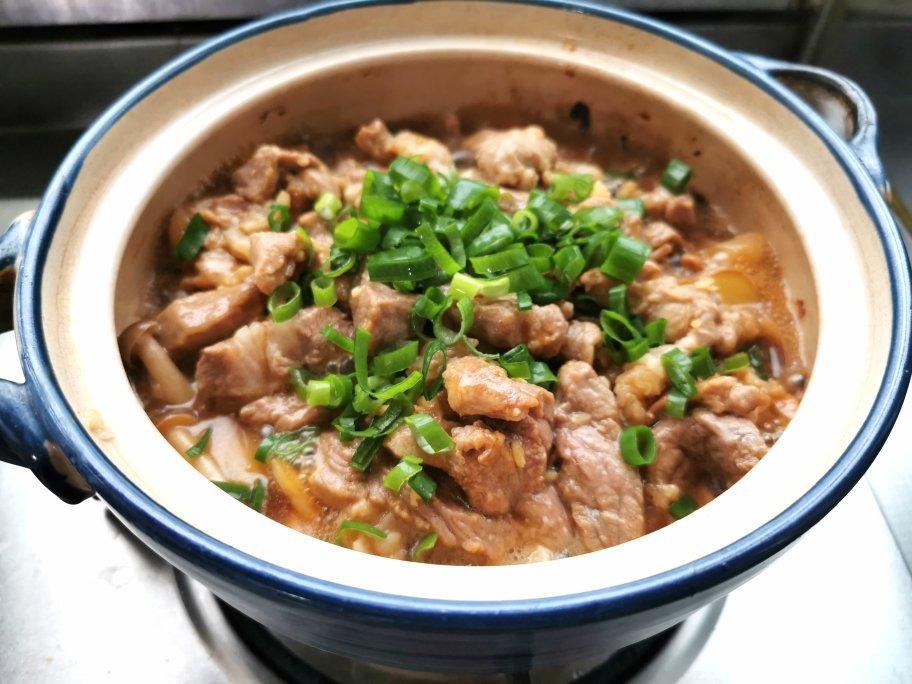 鲜菇焖梅肉 没啥缺点就是费饭得很