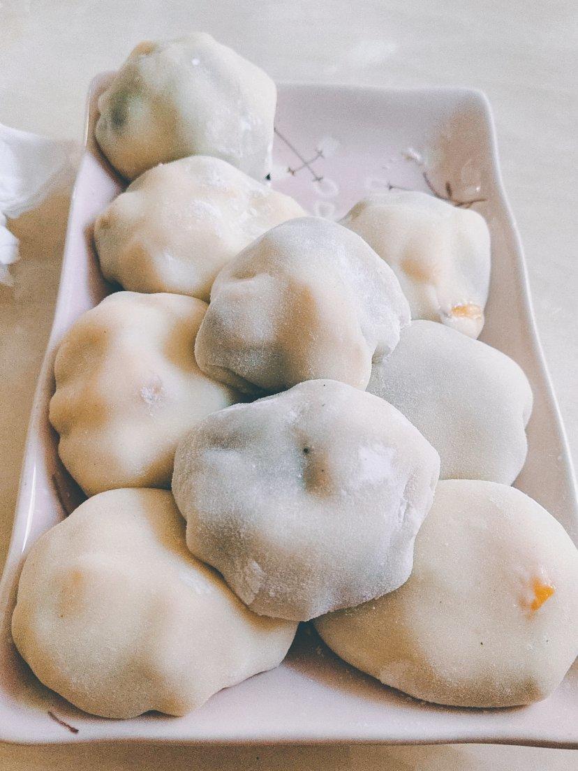 不用淡奶油的【草莓酸奶雪媚娘】