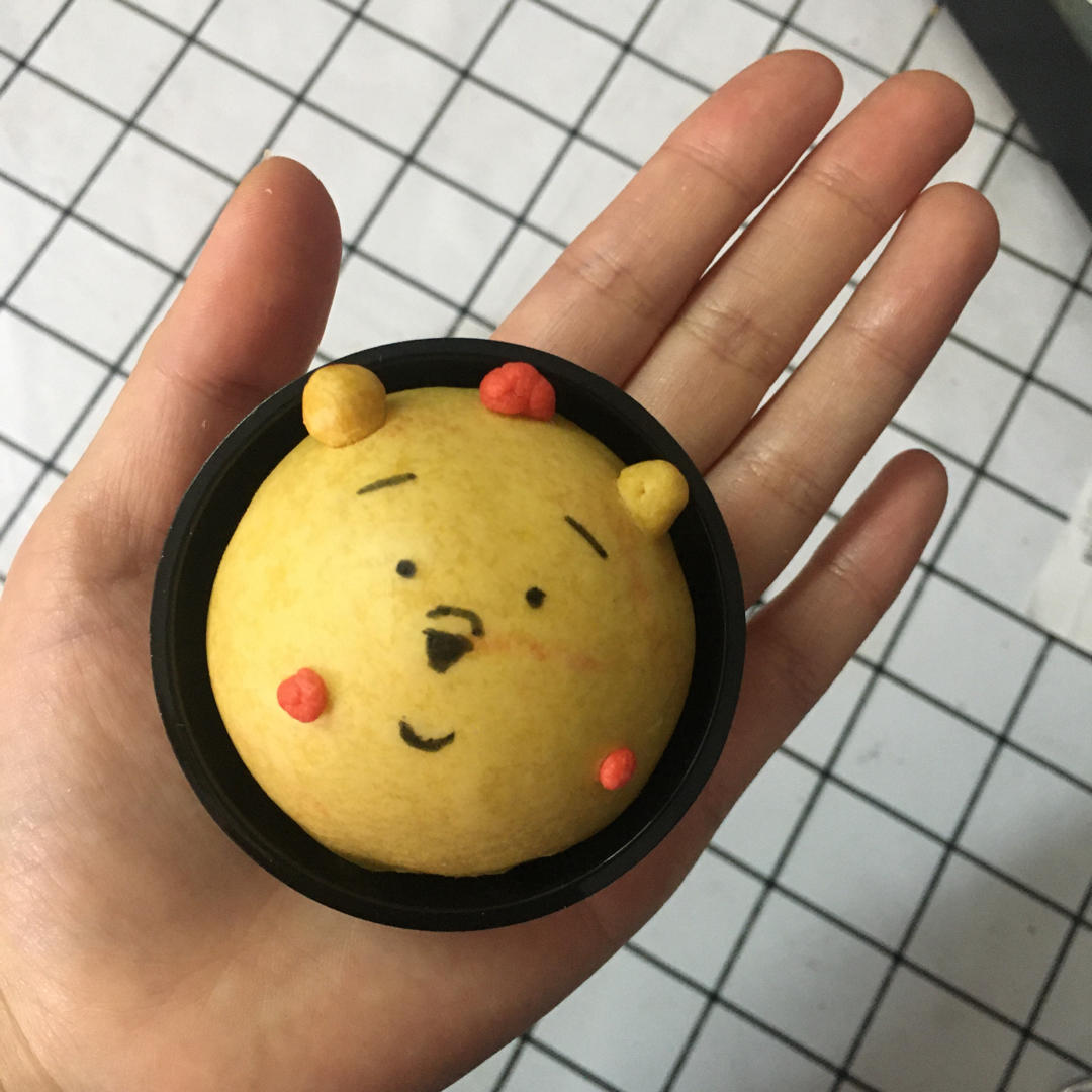 萌萌的卡通造型蛋黄酥，做法了解一下