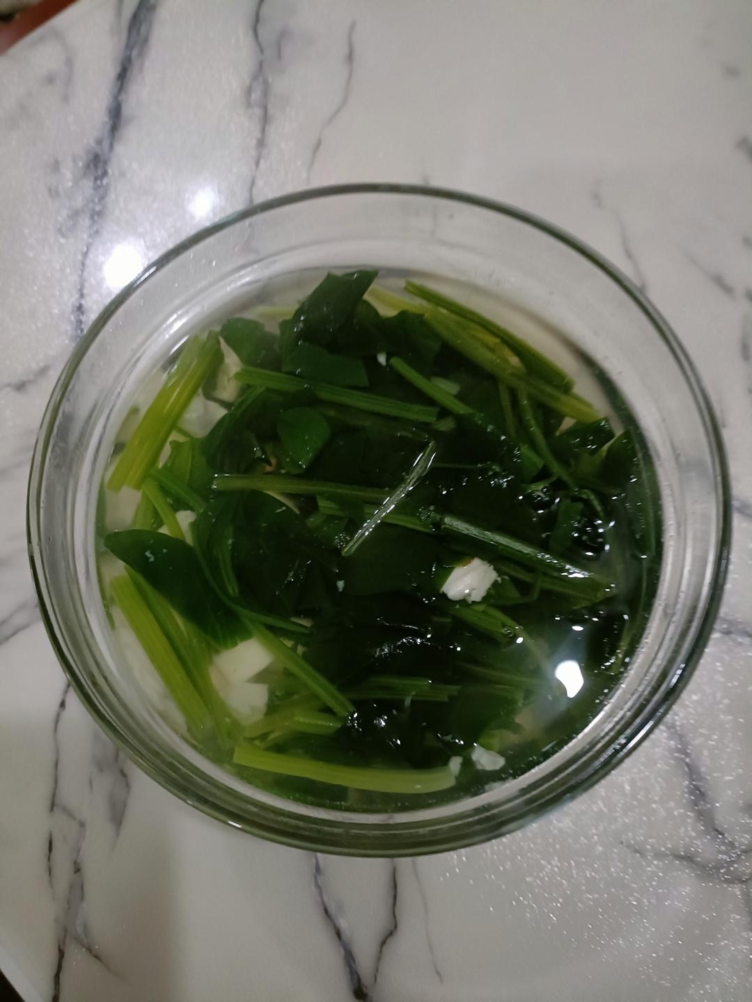 简单菠菜豆腐汤