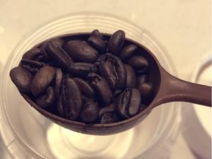 咖啡小白们如何在家里用料理机快捷的做出一杯可口的卡布奇诺的做法 步骤3
