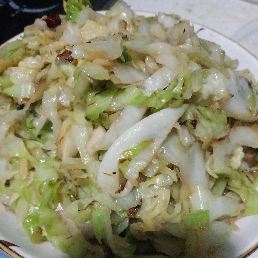 笑看人生_awqd做的家常菜～清炒包菜丝