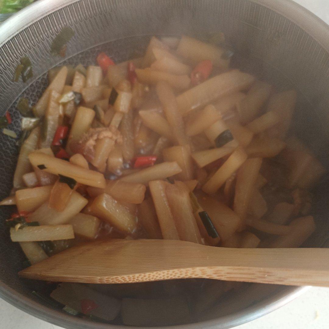 比肉还好吃的，炒白萝卜
