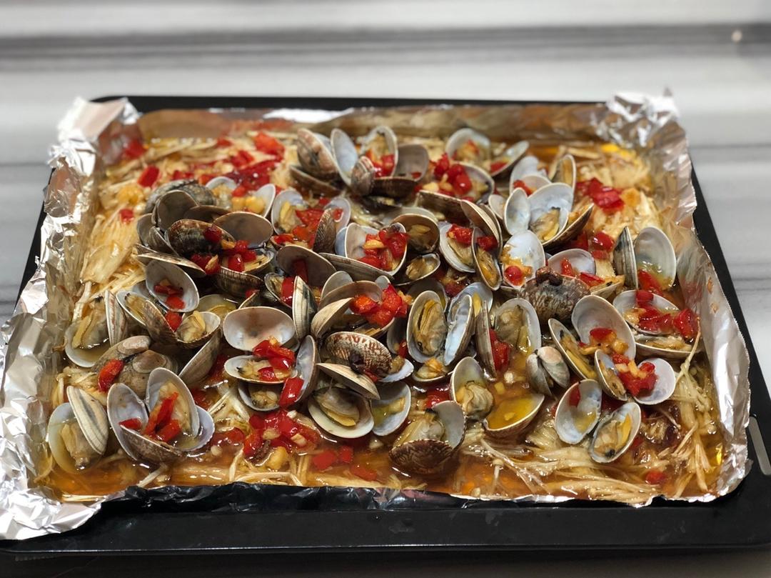 蒜蓉金针菇烤花蛤