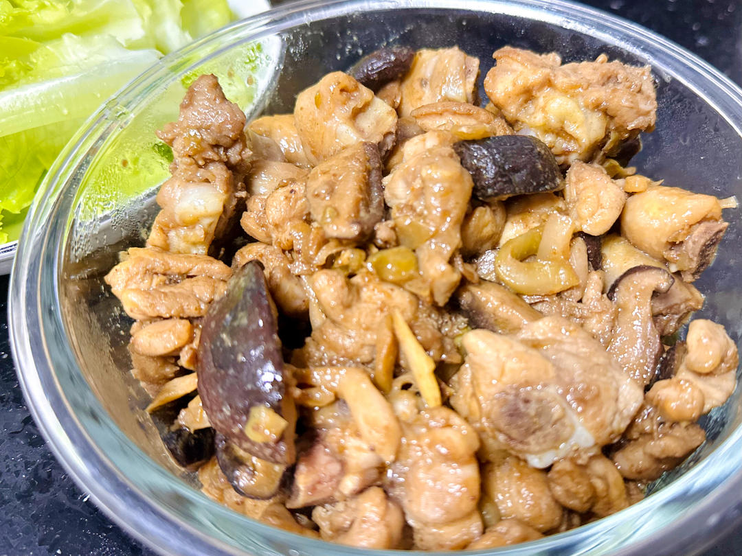 冬菇焖鸡