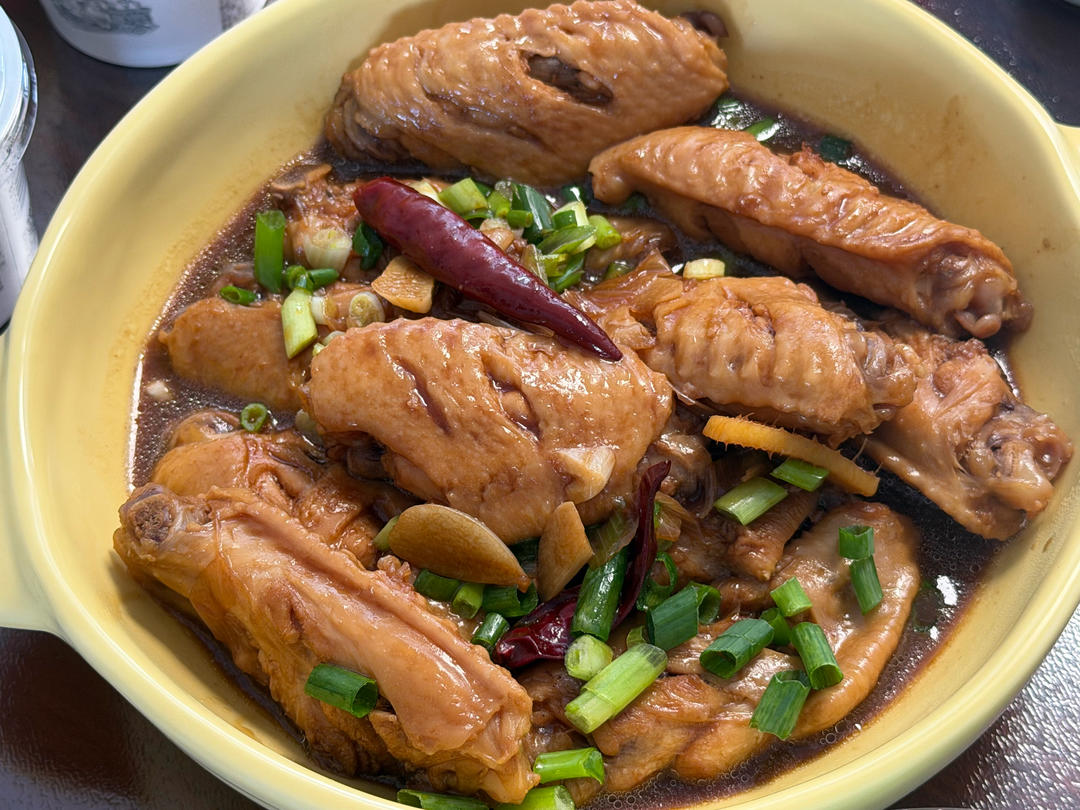 外婆教我的红烧鸡翅·连汤汁都狠好吃！！！
