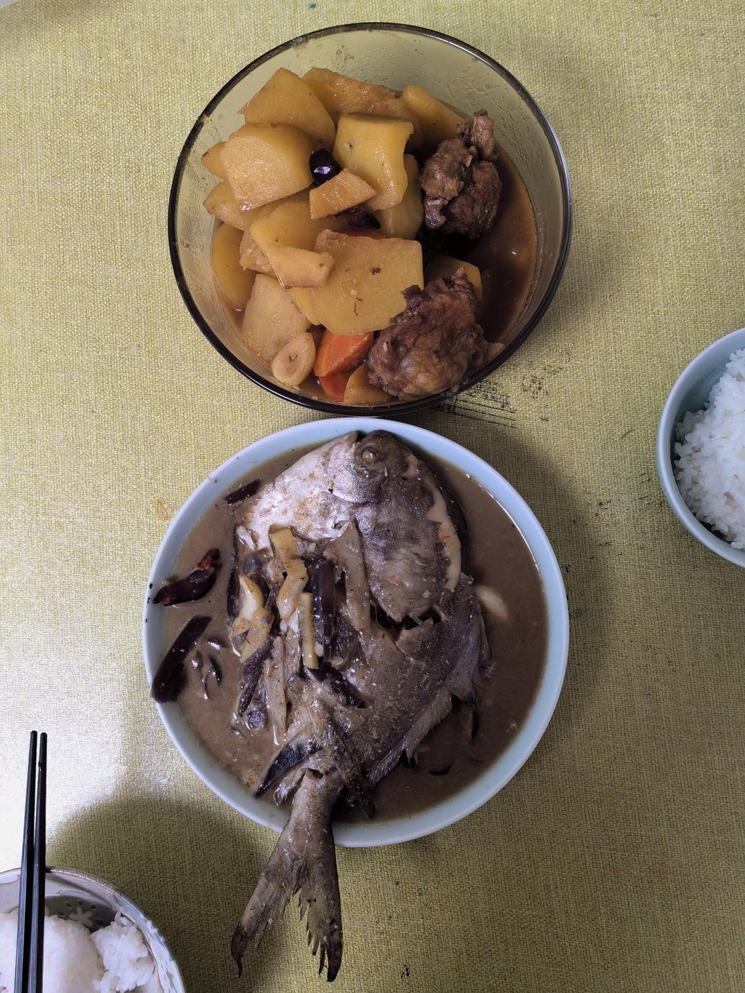 土豆炖排骨