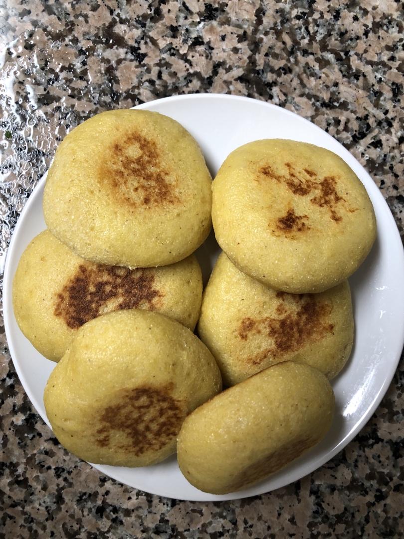 东北贴饼子、玉米饼