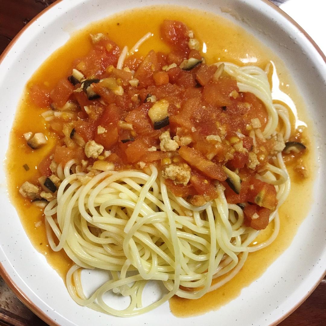（完胜必胜客的）番茄肉酱意大利面～