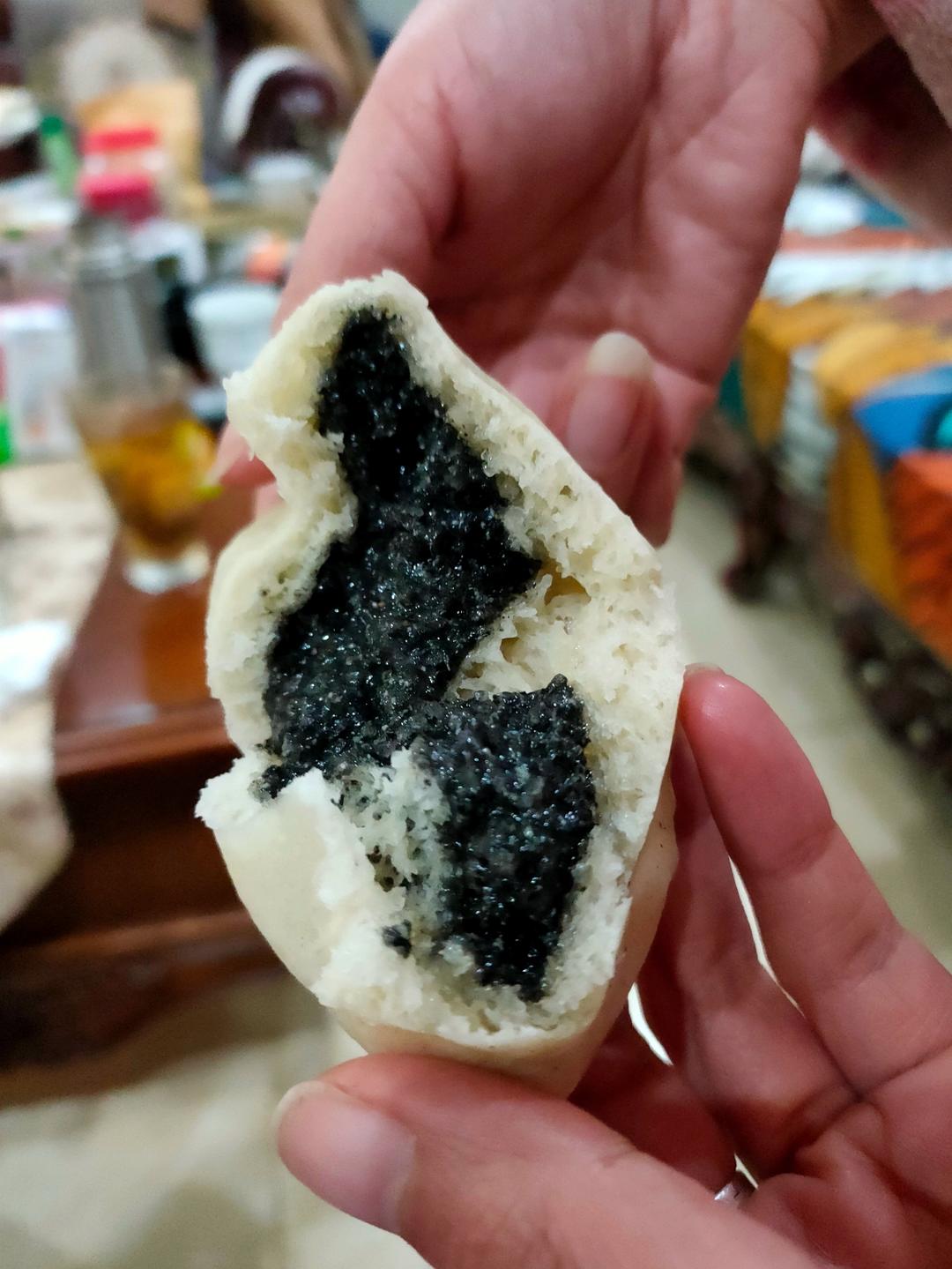 家传黑芝麻汤圆馅心
（黑洋酥）