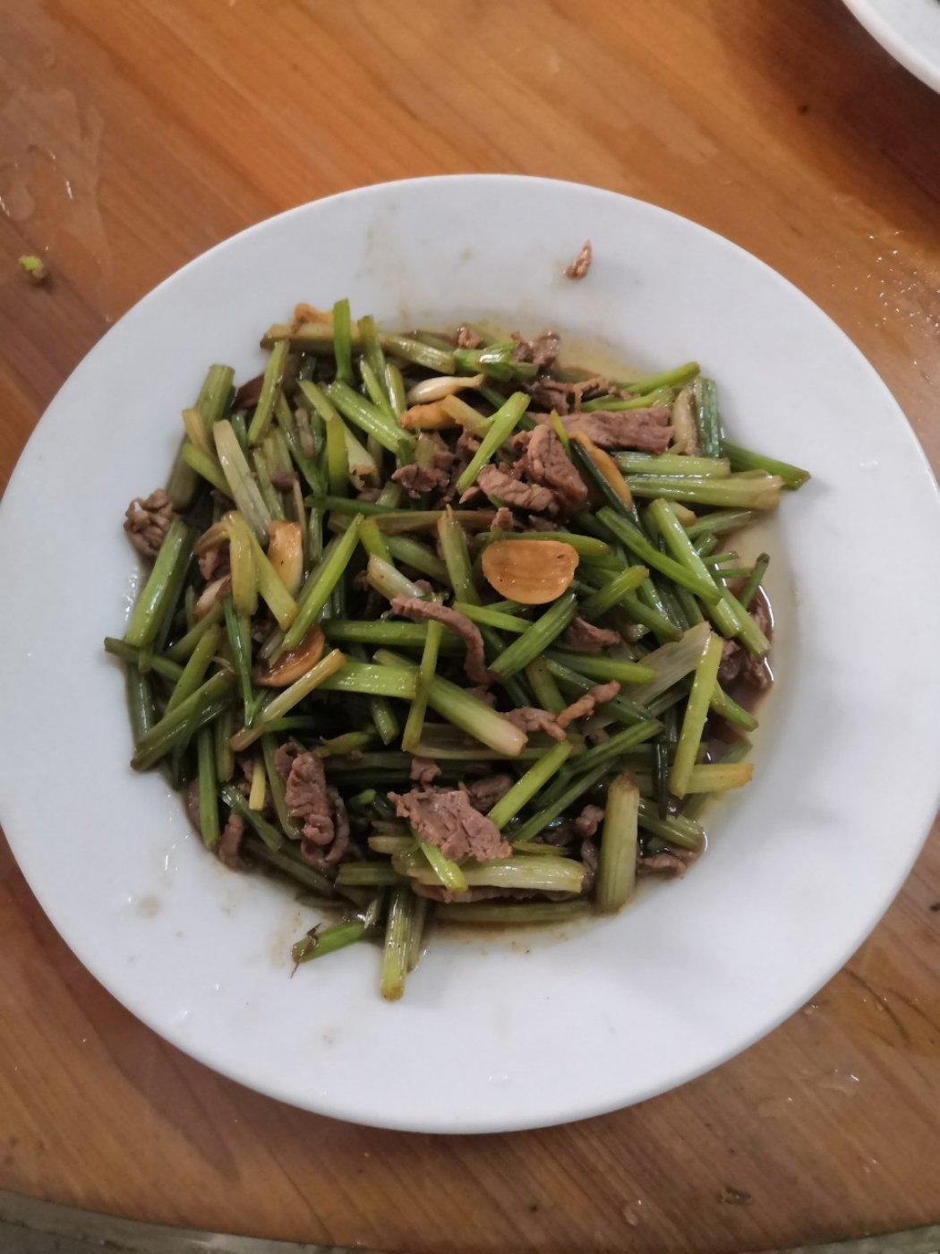 芹菜炒肉丝