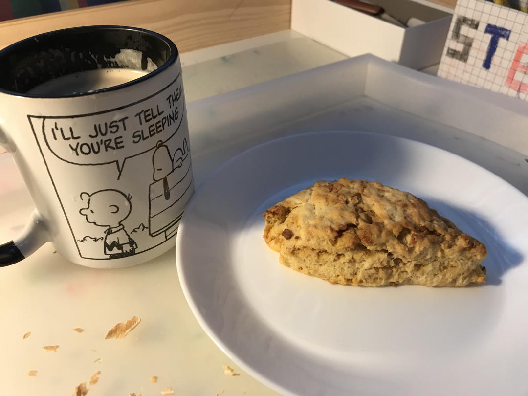 咸蛋黄肉松司康