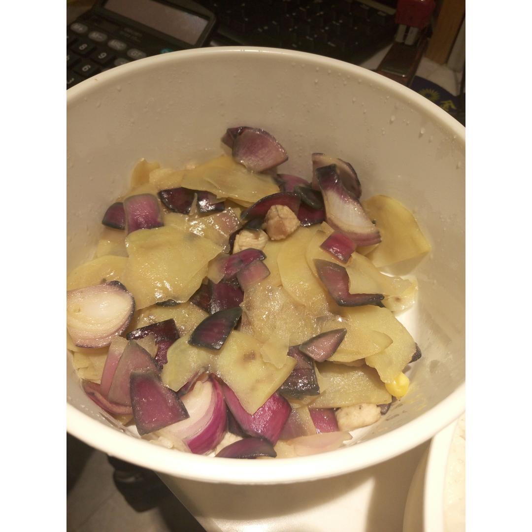 肉炒洋葱土豆