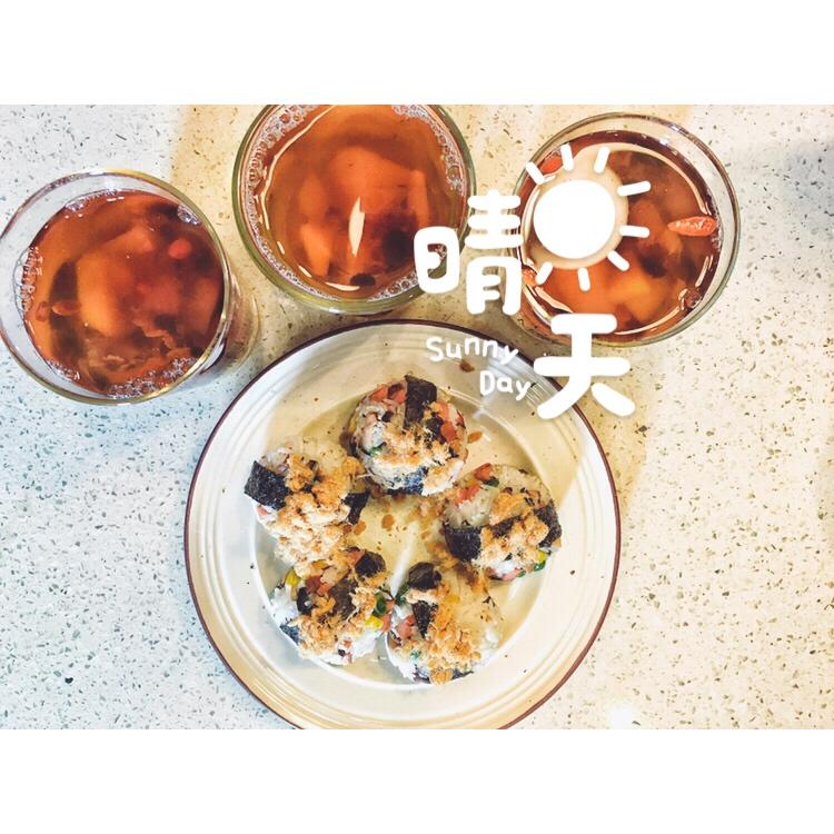 小盆友超爱的肉松饭团子