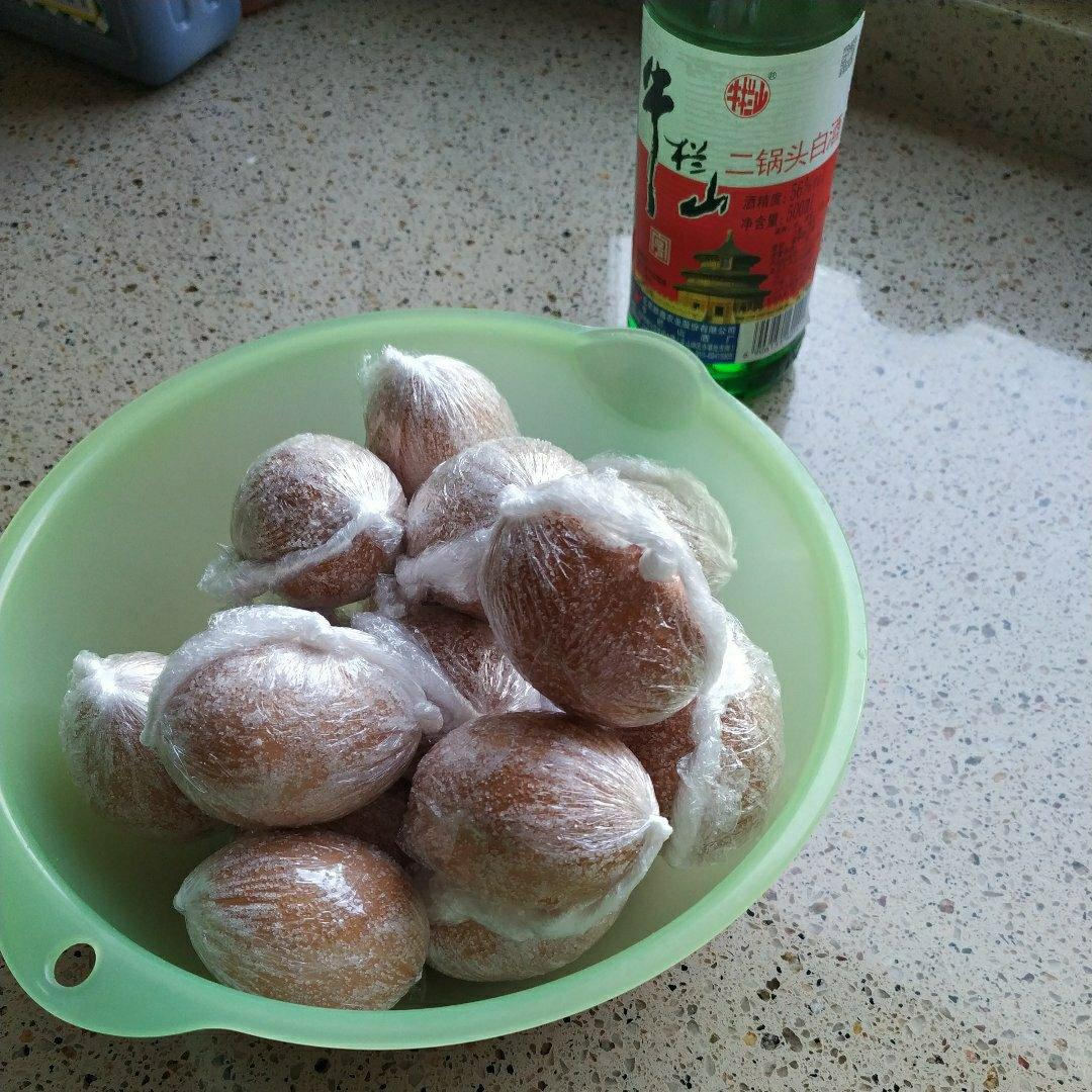 自制起砂流油咸鸡蛋