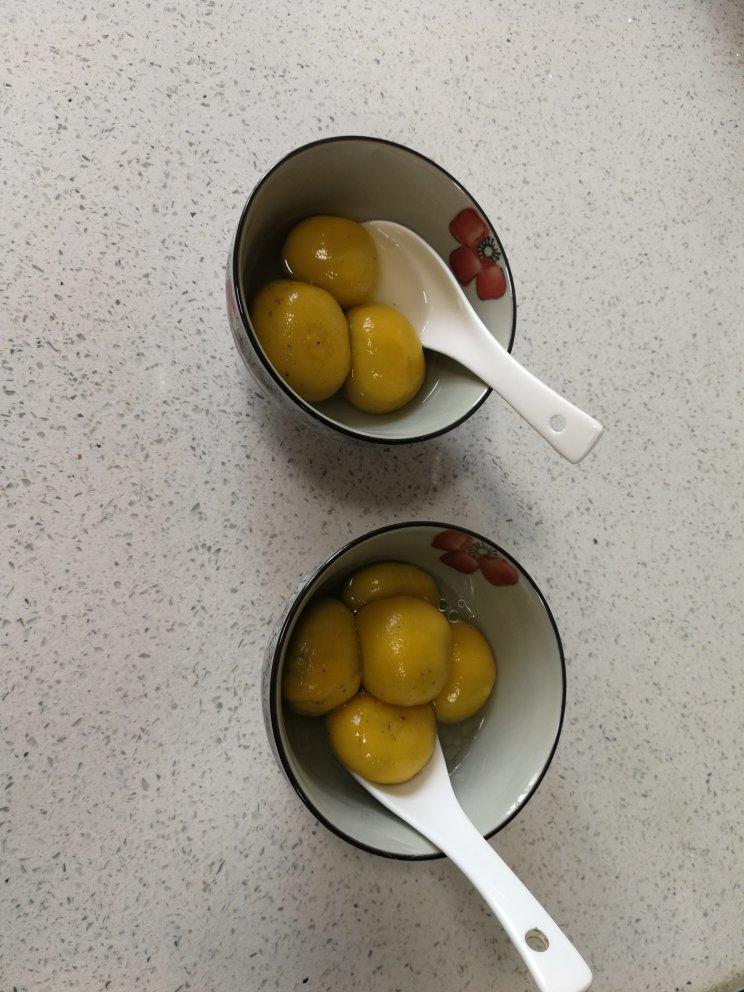 南瓜汤圆（黑芝麻馅）