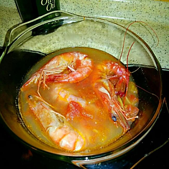 蕃茄虾汤的做法
