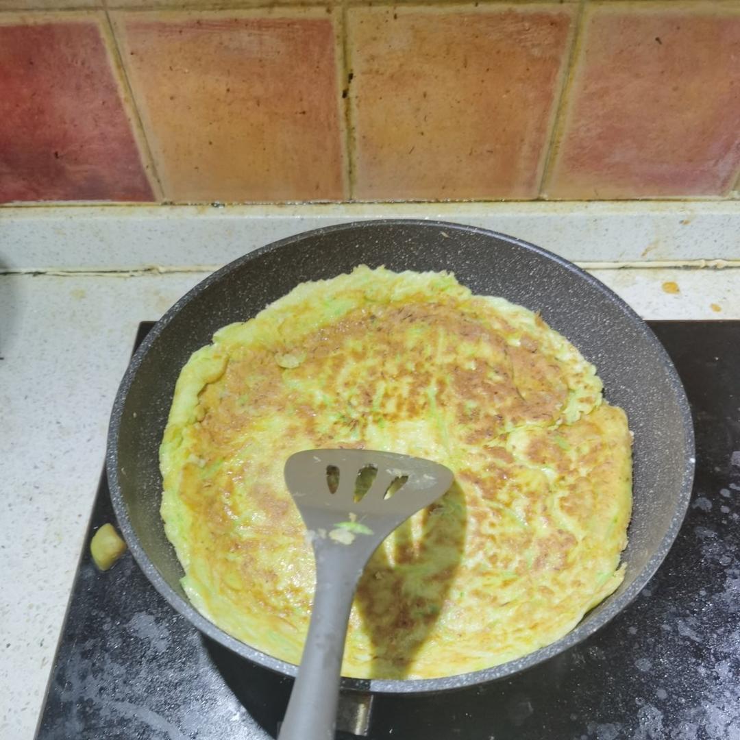 西葫芦鸡蛋饼（土豆丝饼、香芋丝饼或者其他丝饼😂）