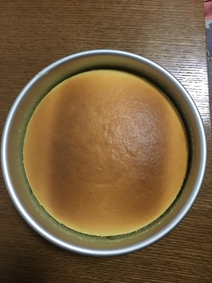 不开裂不回缩不掉皮的酸奶水浴法蛋糕