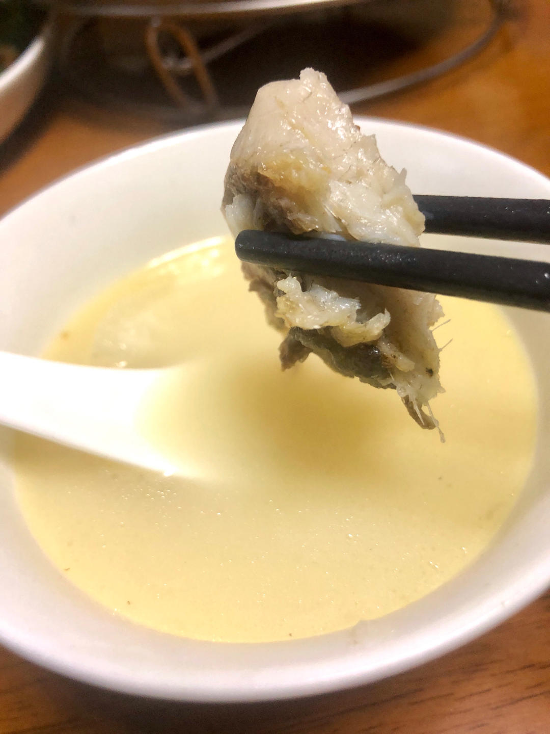 萝卜丝鲫鱼汤