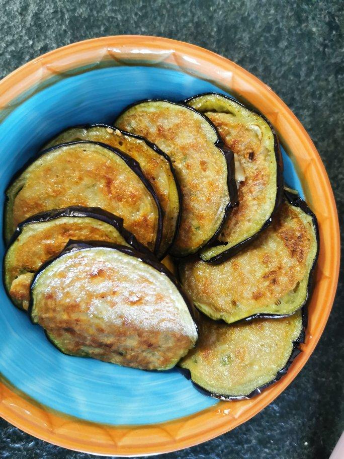 秘奇yuko做的不一样的网红肉沫茄子饼