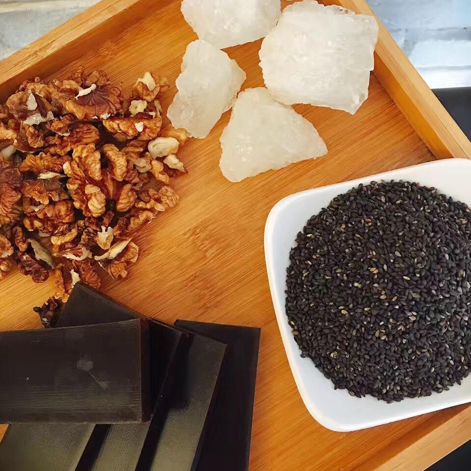 核桃桂圆芝麻红枣阿胶膏