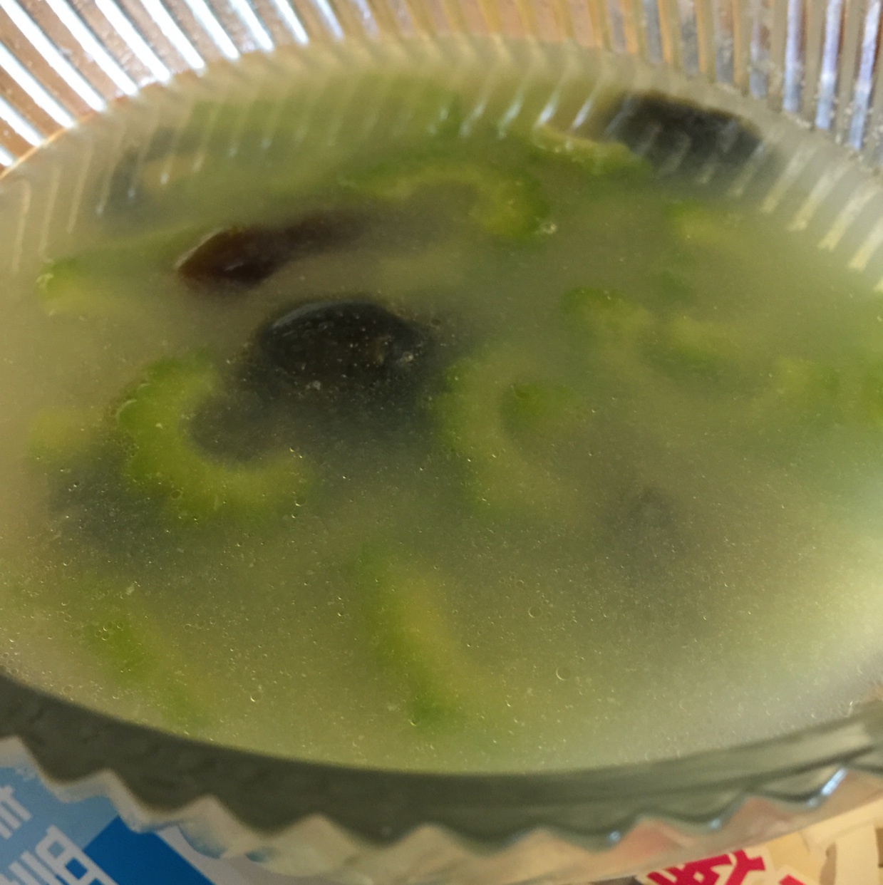 苦瓜皮蛋汤