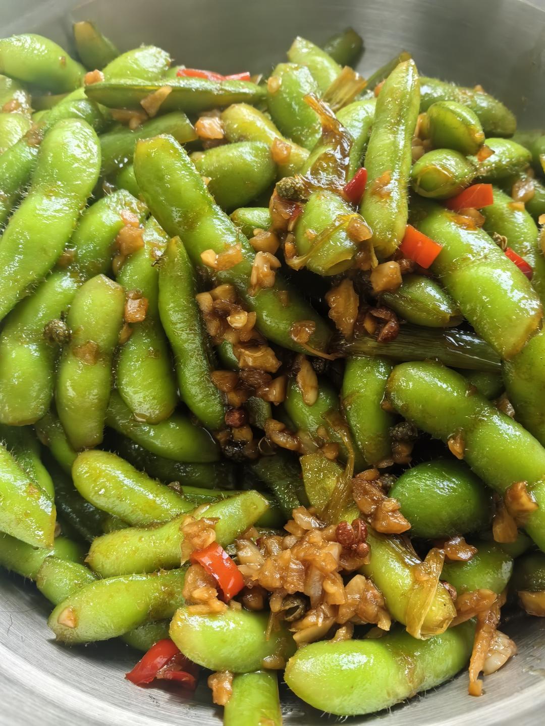 武汉夜市标配嗦毛豆