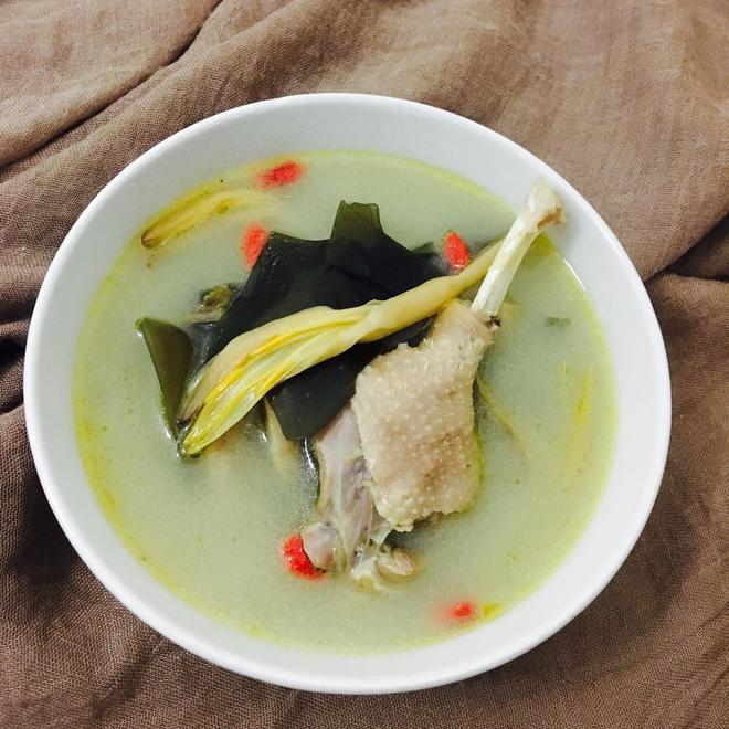 海带黄花菜炖鸭汤的做法
