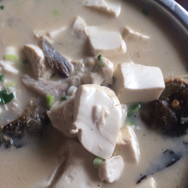 鲫鱼豆腐汤