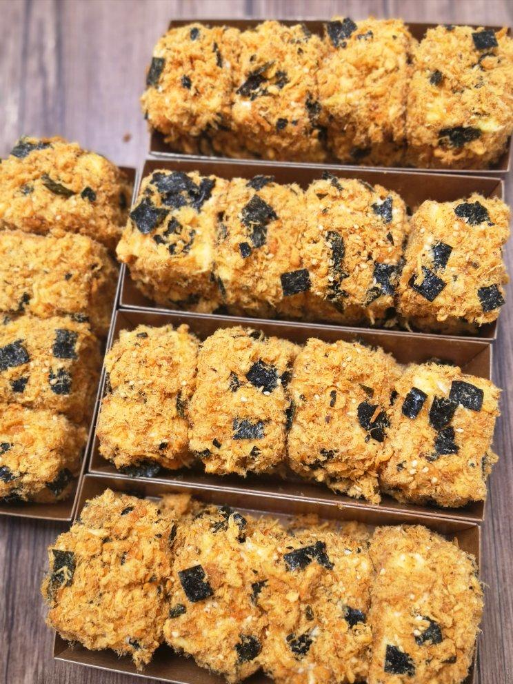 肉松小贝（小四卷）