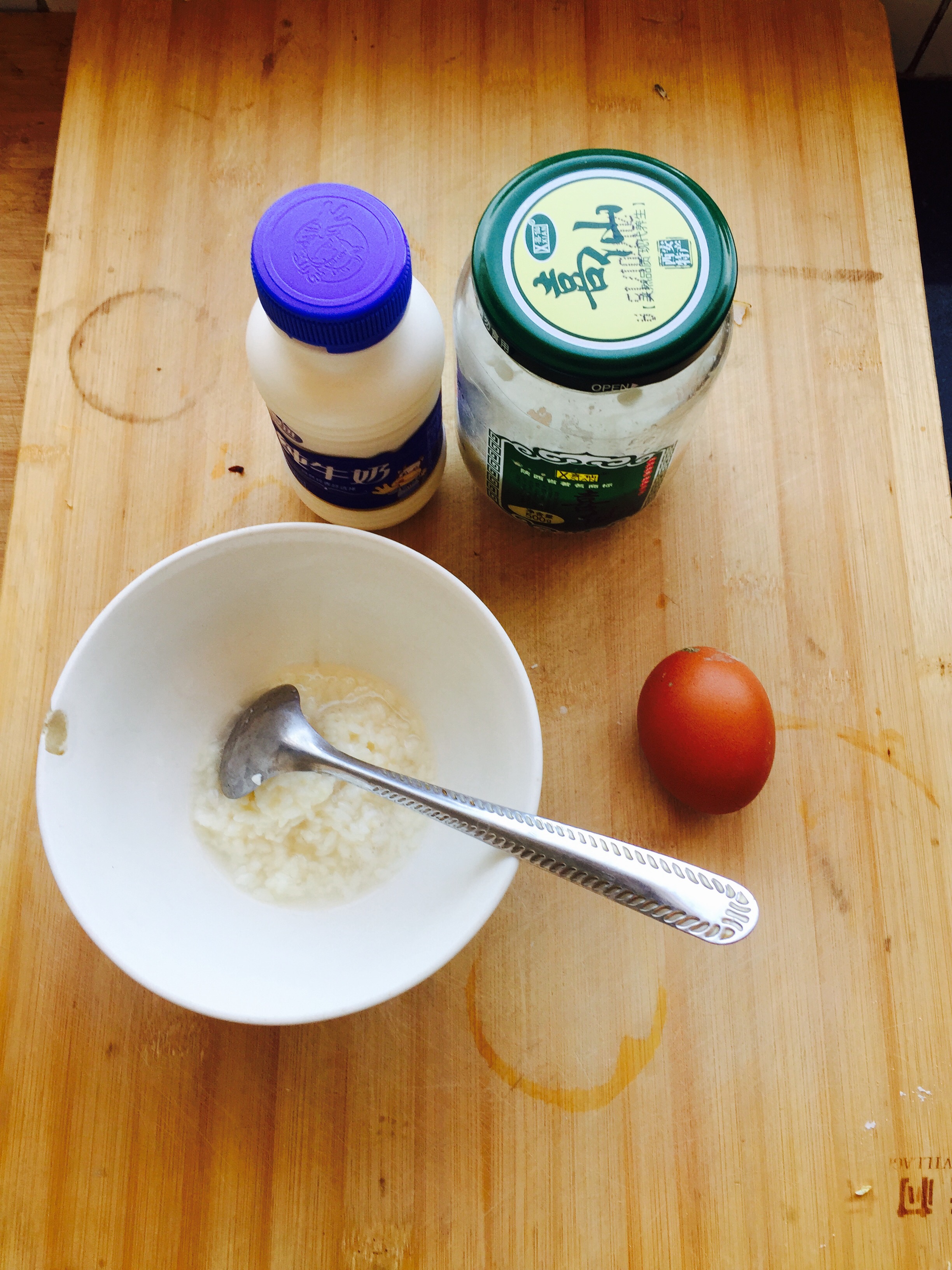 牛奶鸡蛋醪糟汤的做法 步骤1