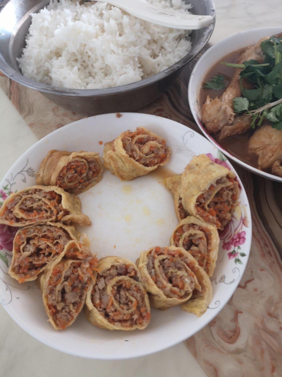 蛋肉卷