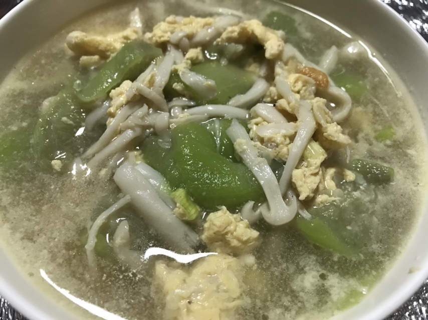 海鲜菇丝瓜蛋汤