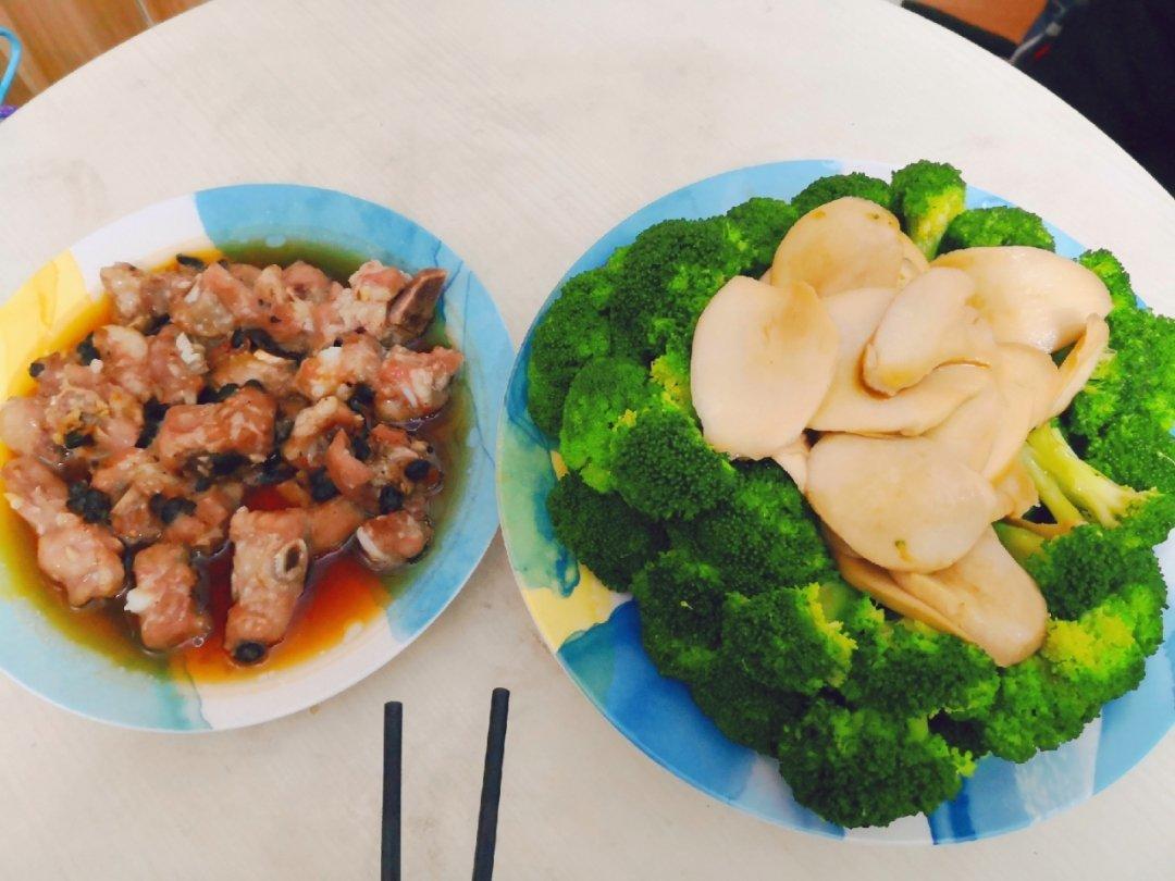 杏鲍菇扣西蓝花