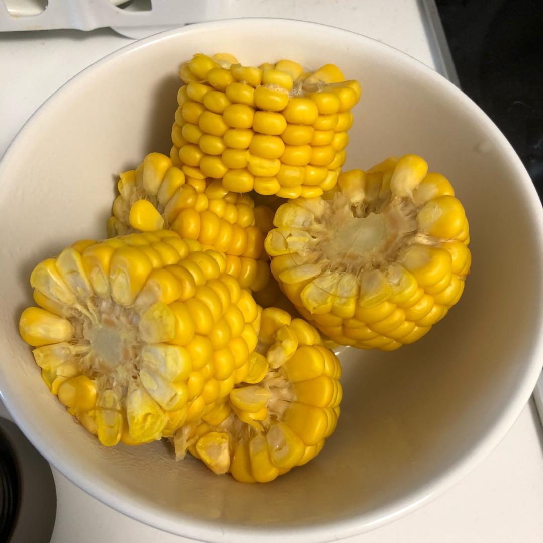 清煮甜玉米